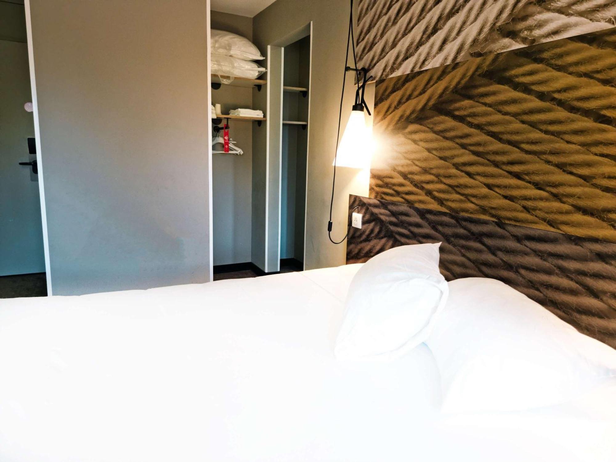 Ibis Caen Porte D'Angleterre Экстерьер фото