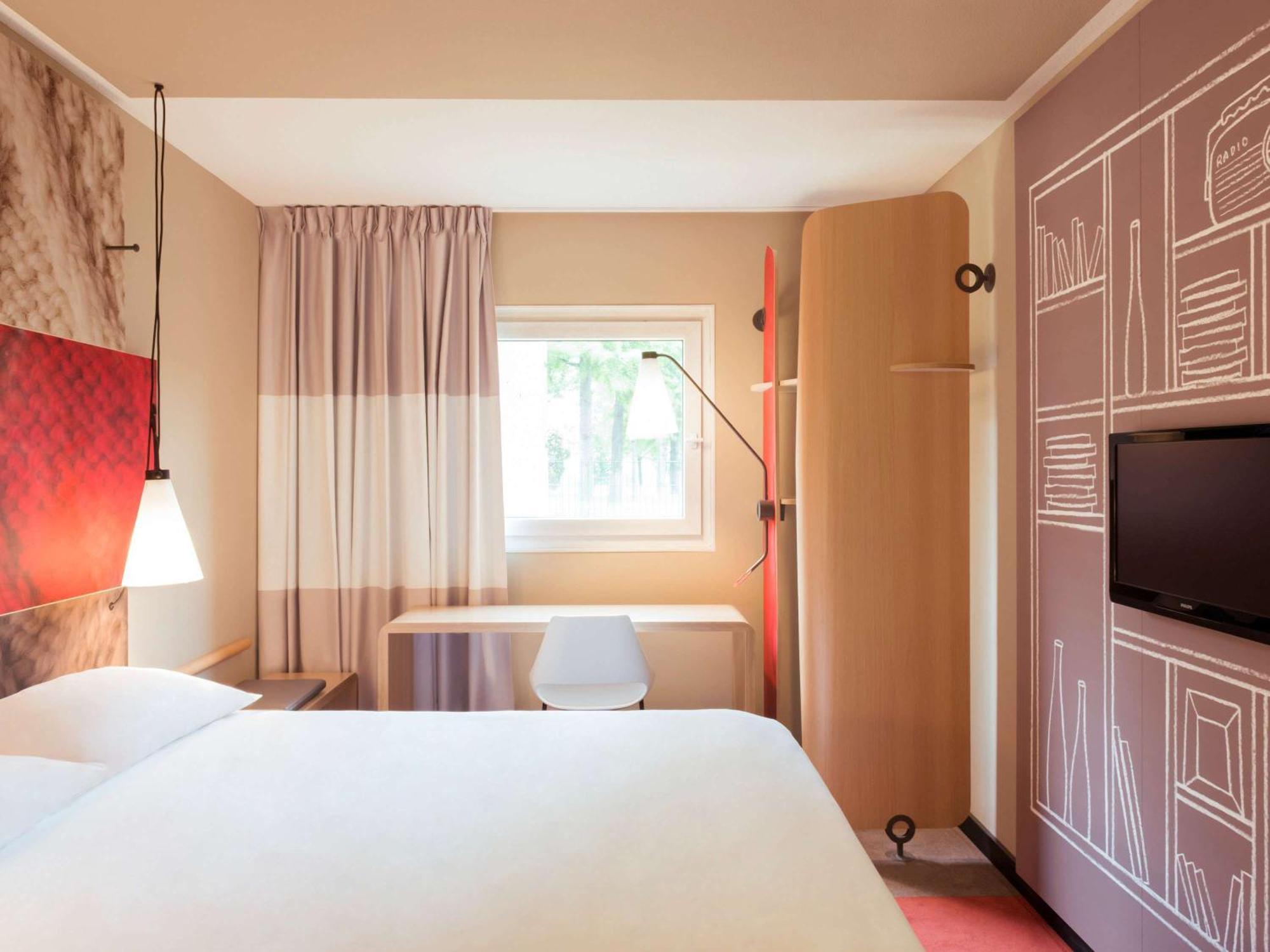 Ibis Caen Porte D'Angleterre Экстерьер фото